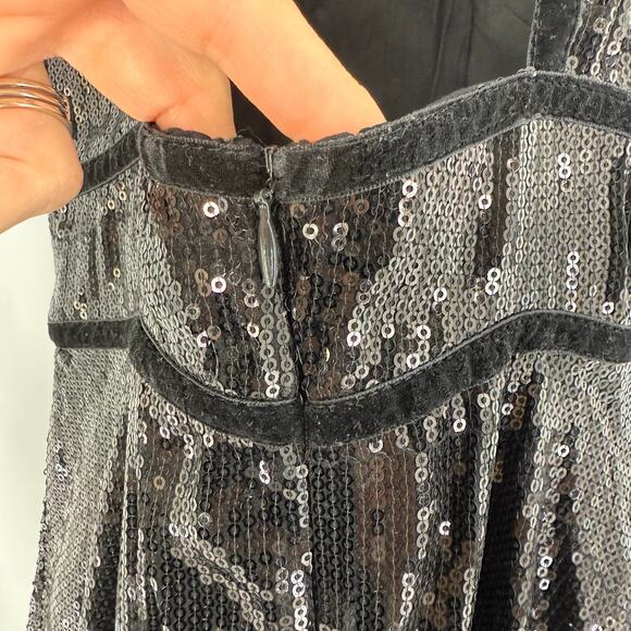 Free People Size 4 Black Sequin Halter Dress Velvet Trim Open Back Holiday Party - Picture 6 of 6